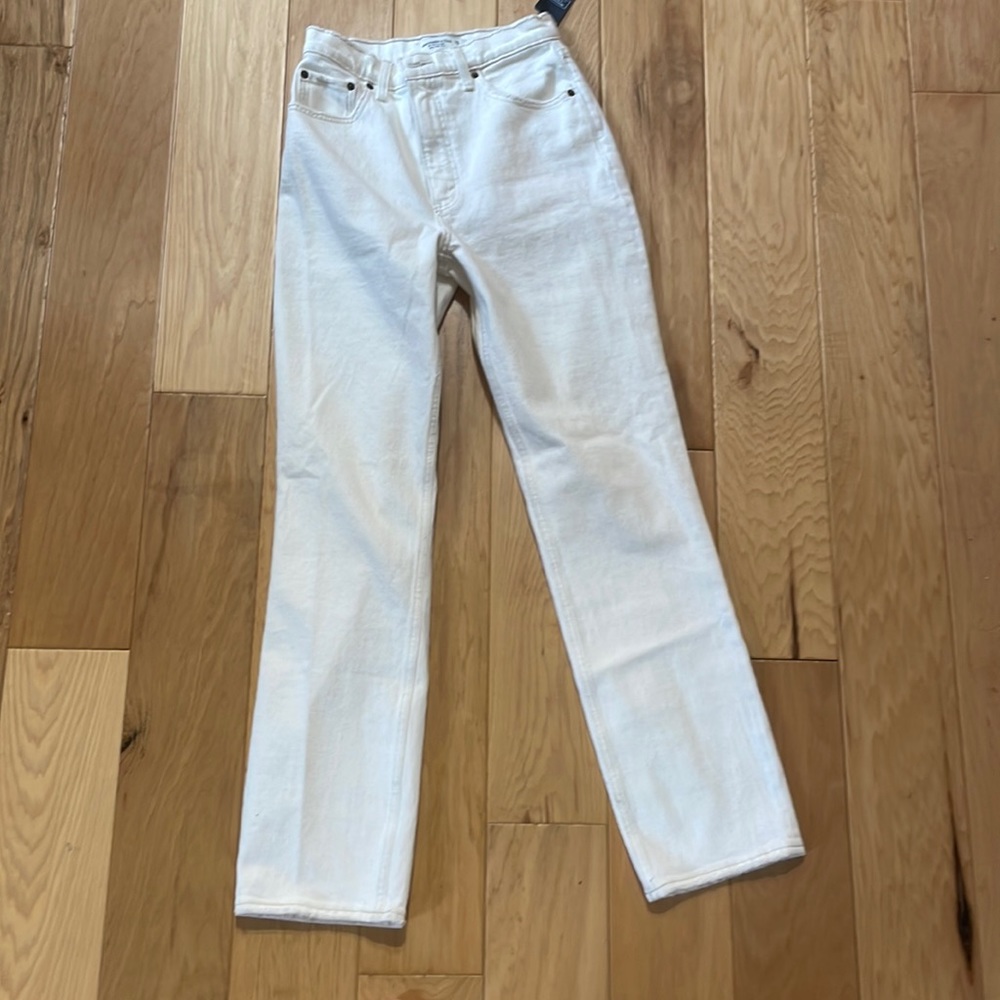 Abercrombie 90’s straight ultra high rise jean